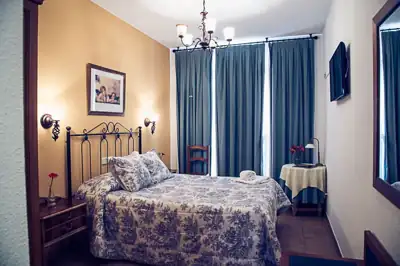 Habitaciones · 02