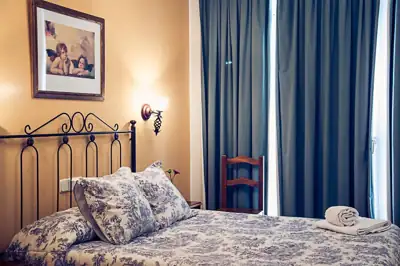 Habitaciones · 03
