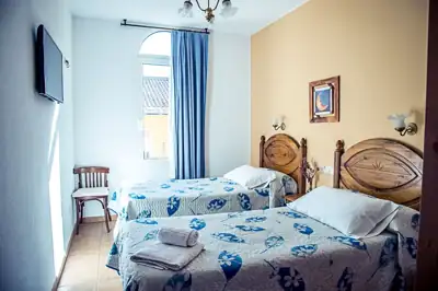 Habitaciones · 12